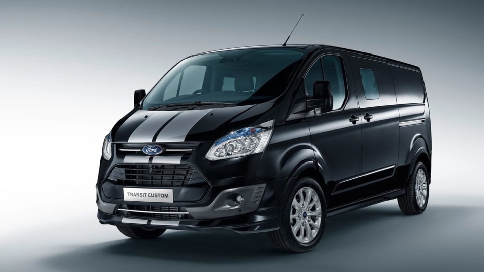Ford Transit Custom v nové variantě Black Edition.
